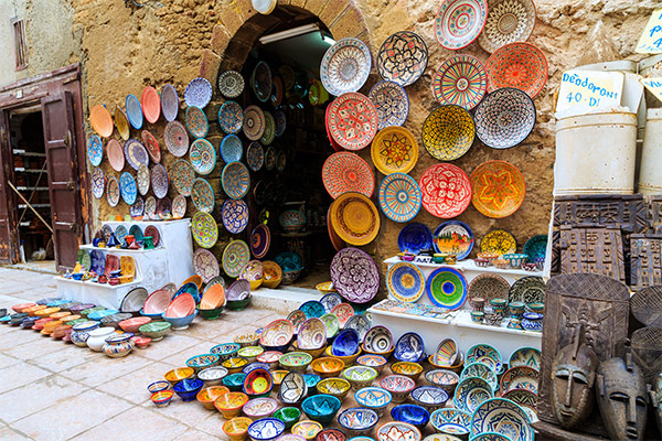 Ceramic souvenirs on the street